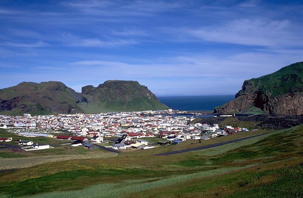 Guesthouse Arny Vestmannaeyjar Exterior foto