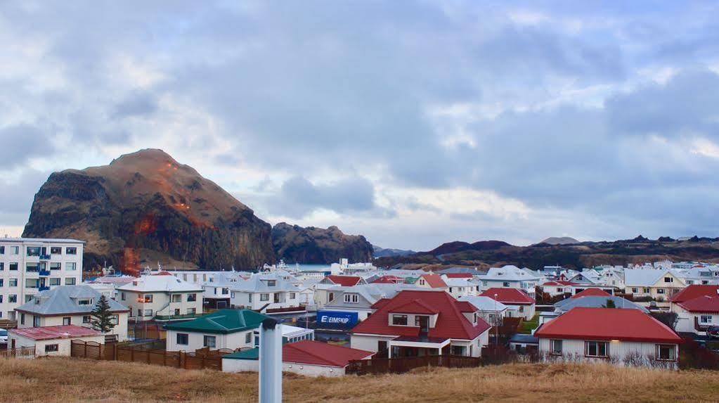 Guesthouse Arny Vestmannaeyjar Exterior foto