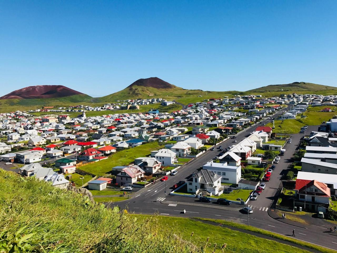 Guesthouse Arny Vestmannaeyjar Exterior foto