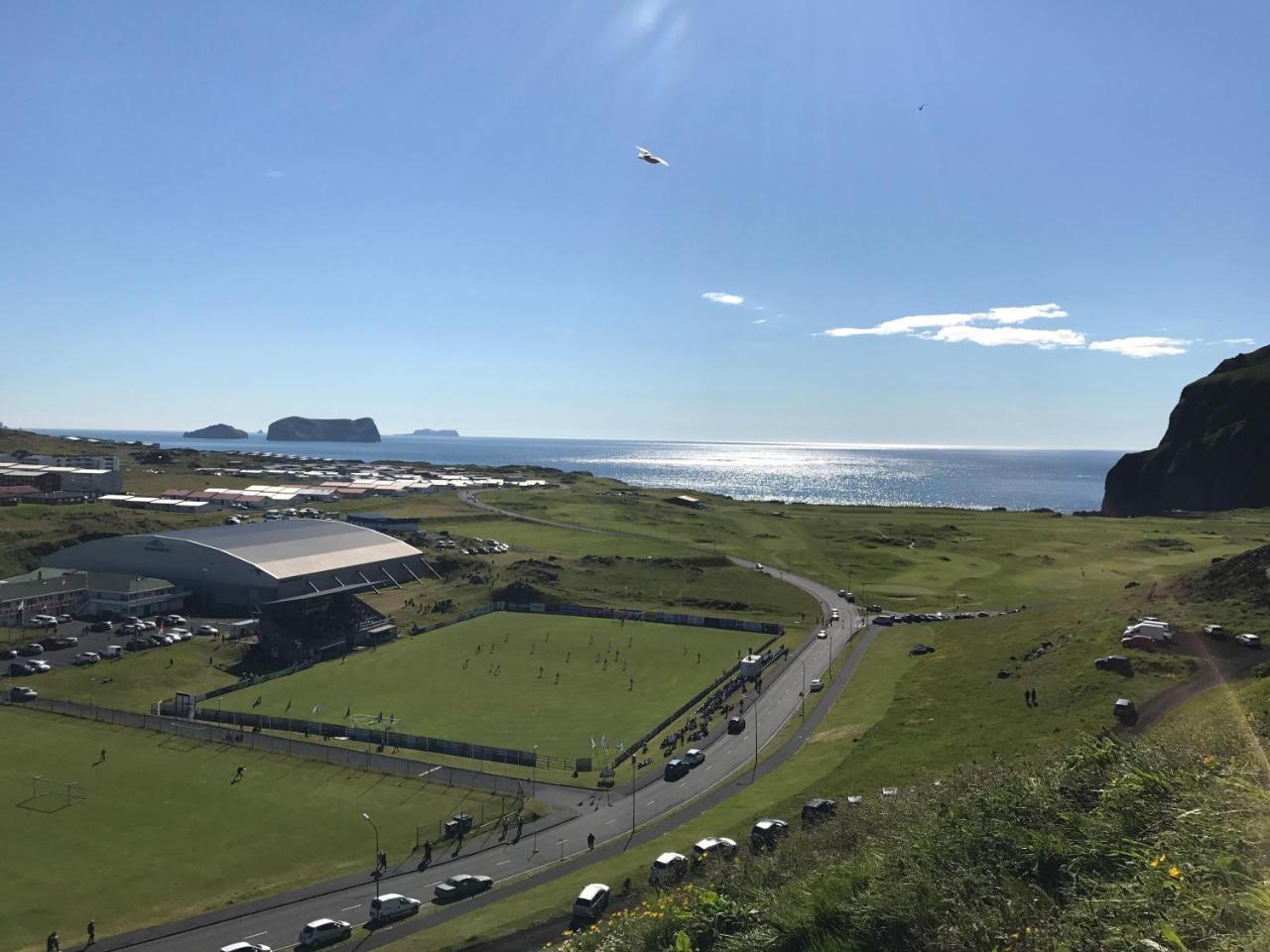 Guesthouse Arny Vestmannaeyjar Exterior foto