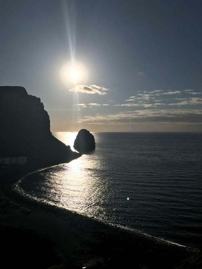 Guesthouse Arny Vestmannaeyjar Exterior foto